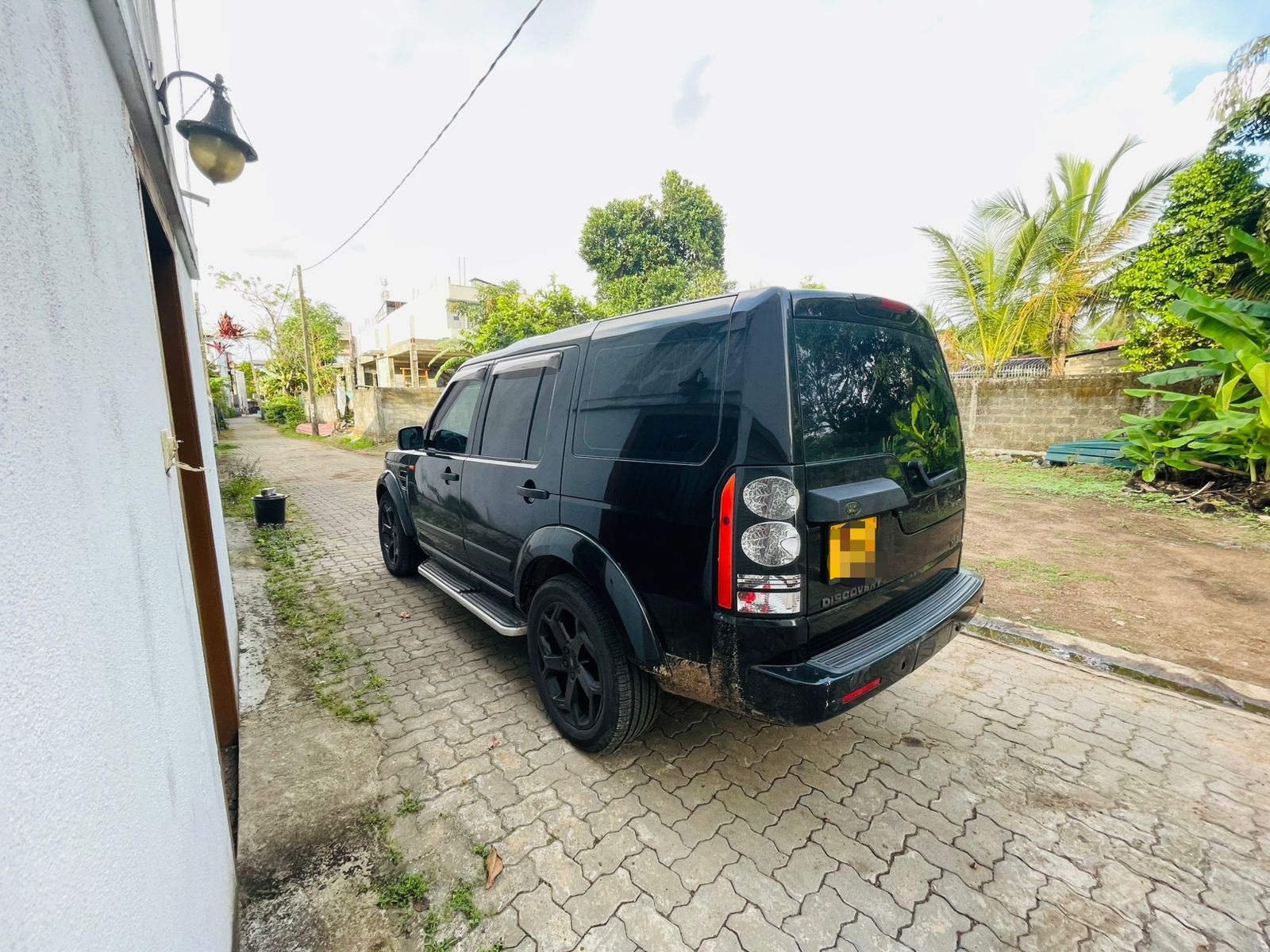 Land Rover Discovery 2007 - Used SUV sale in Sri Lanka - patpat.lk