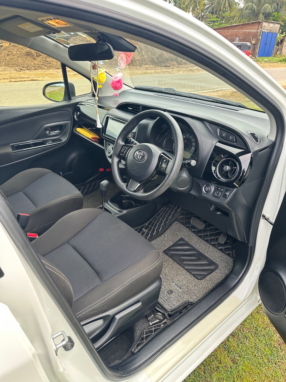 Toyota Vitz 2018 - Used Car sale in Sri Lanka - patpat.lk