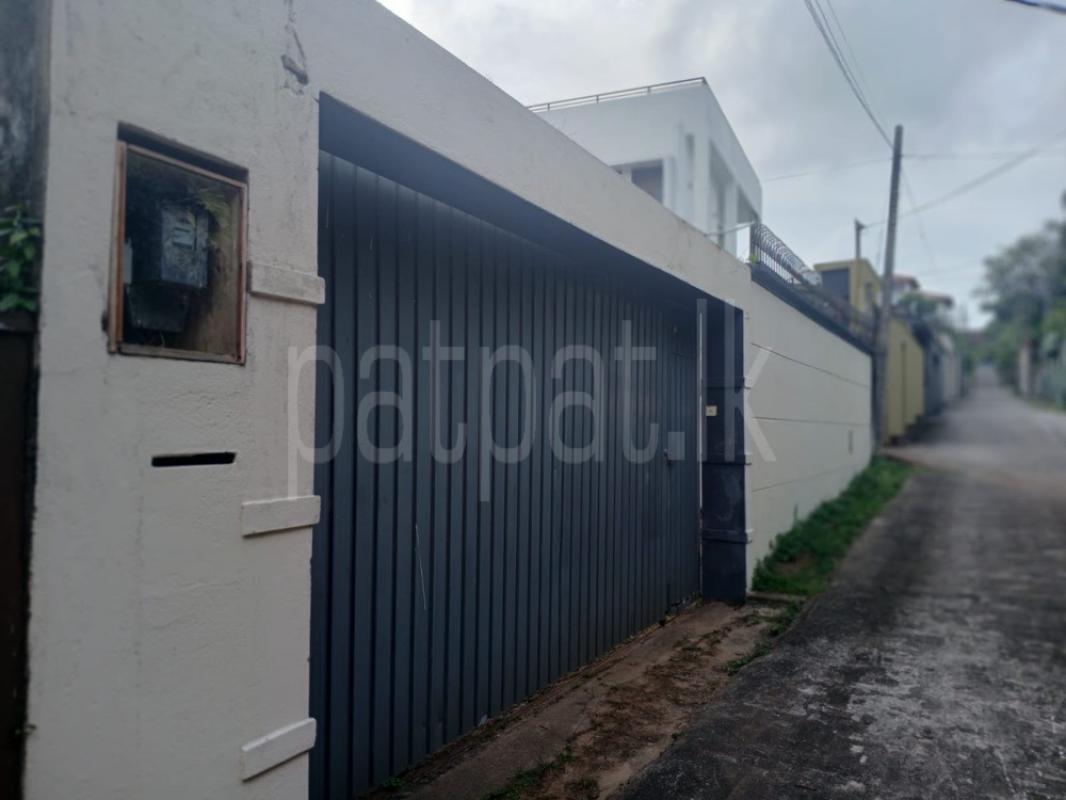 House for Sale in Battaramulla ads-image-1