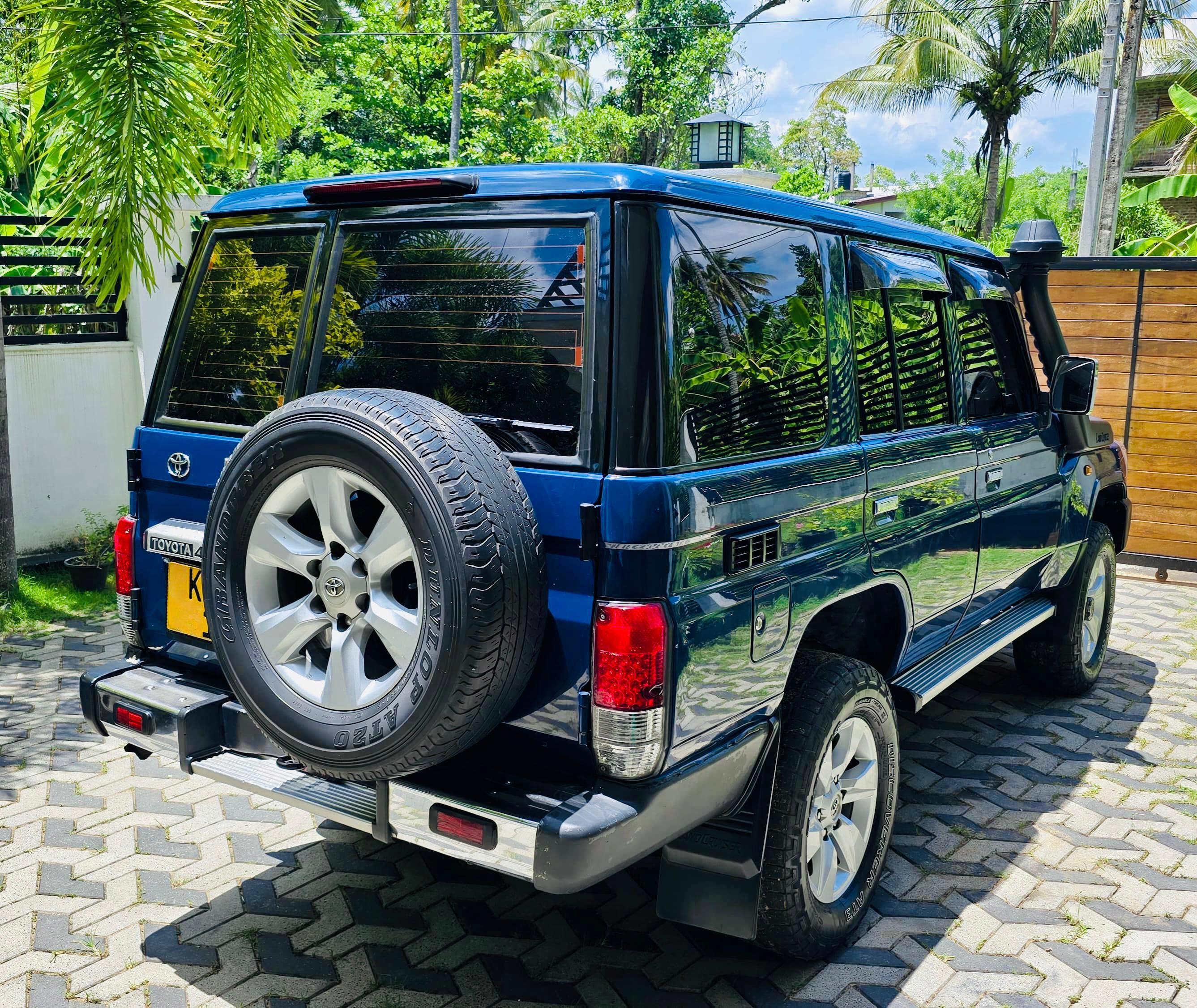 Toyota Land Cruiser 1999 - பயன்படுத்தப்பட்டது SUV sale in Sri Lanka - patpat.lk