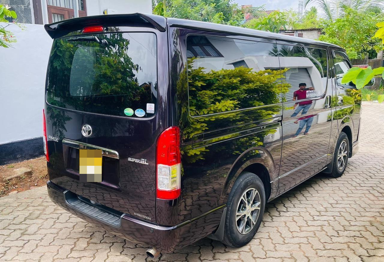 Toyota Hiace 2017 - Used Van sale in Sri Lanka - patpat.lk