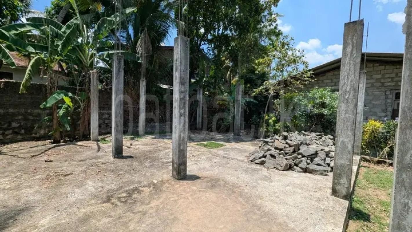 Commercial Land for Sale in Minuwangoda