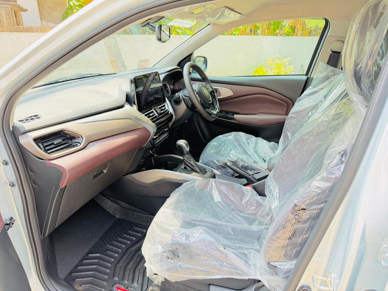 Advertisement image 4