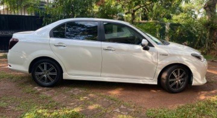 Toyota Axio 2017 - භාවිතා කරන ලද කාර් sale in Sri Lanka - patpat.lk