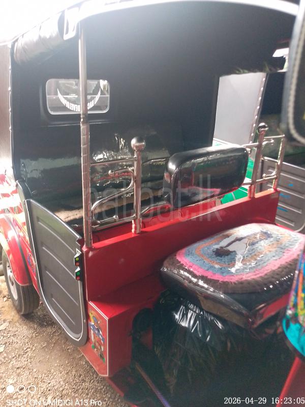 Bajaj Three Wheel 2012 - பயன்படுத்தப்பட்டது முச்சக்கர வண்டி sale in Sri Lanka - patpat.lk