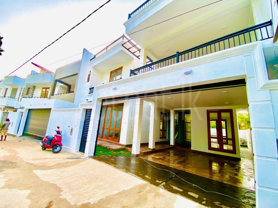 House for Sale in Piliyandala ads-image-1
