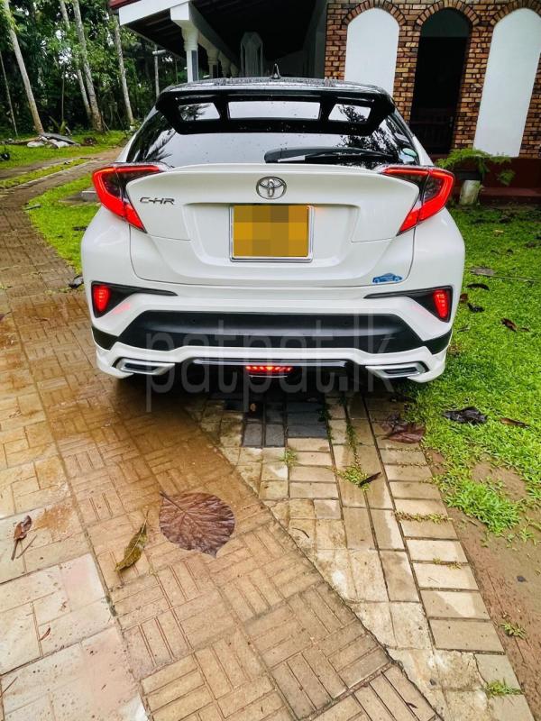 Toyota CHR 2017 - பயன்படுத்தப்பட்டது SUV sale in Sri Lanka - patpat.lk