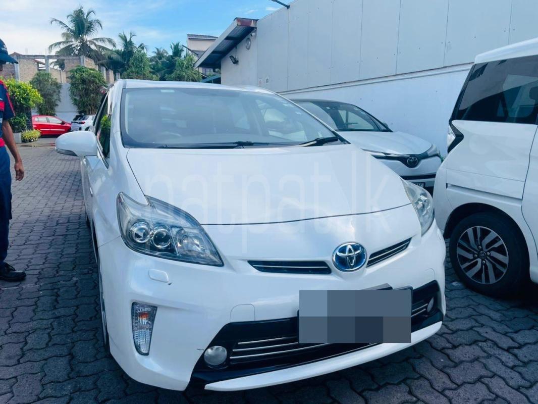Toyota Prius 2012 - Used Car sale in Sri Lanka - patpat.lk