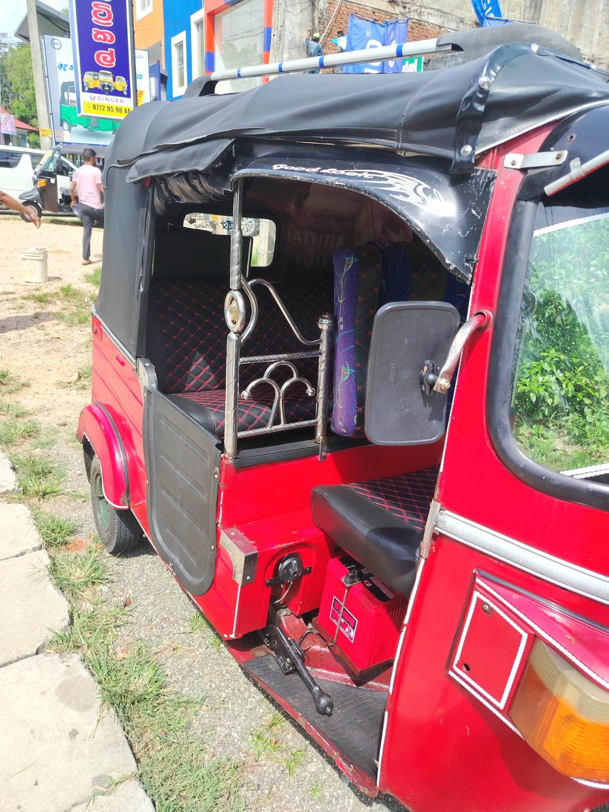 Bajaj Three Wheel 2011 - Used Three wheeler sale in Sri Lanka - patpat.lk