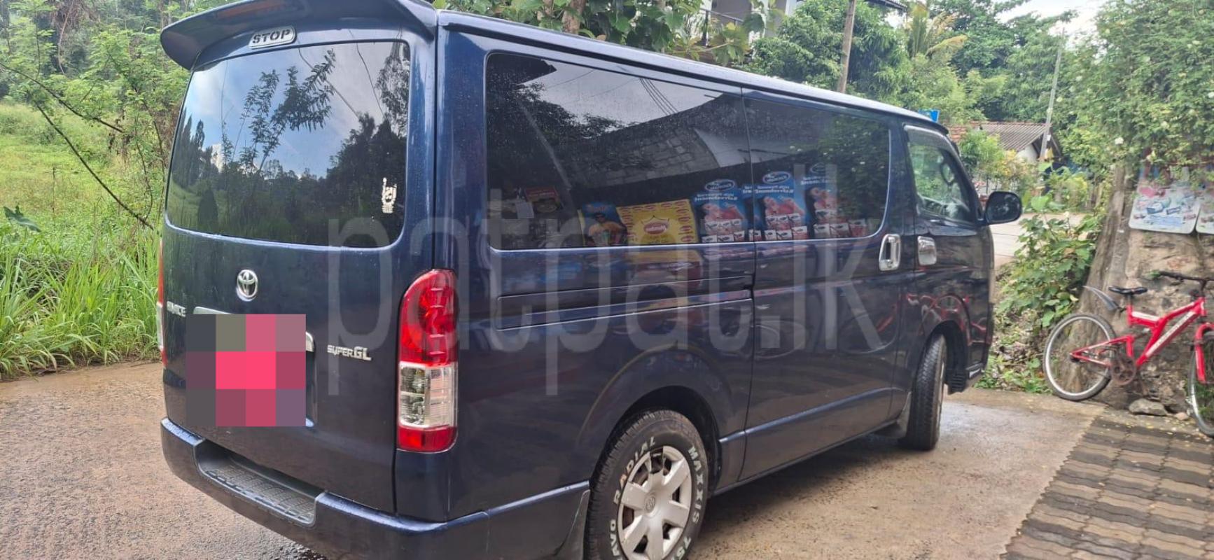 Toyota Super GL 2006 - பயன்படுத்தப்பட்டது வேன் sale in Sri Lanka - patpat.lk