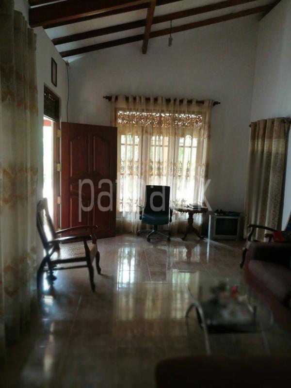 House for Sale in Athurugiriya