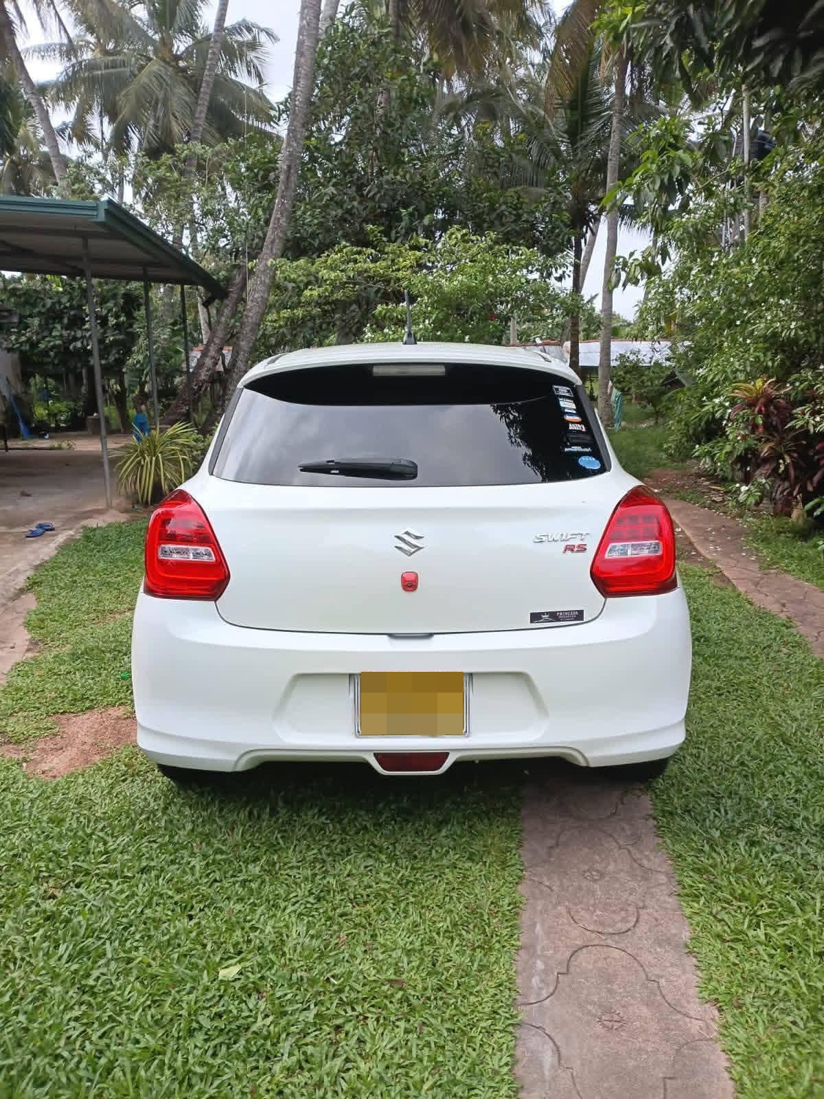 Suzuki Swift 2016 - பயன்படுத்தப்பட்டது கார் sale in Sri Lanka - patpat.lk