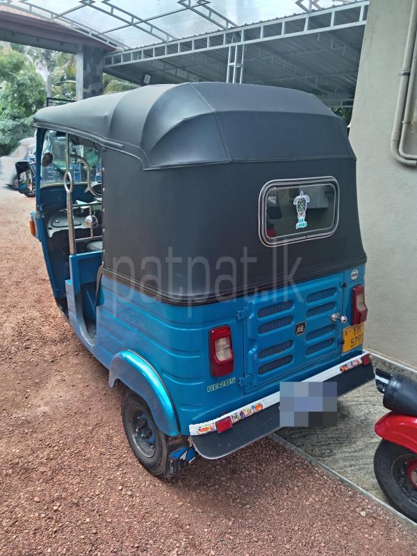 Bajaj Three Wheel 2011 - பயன்படுத்தப்பட்டது முச்சக்கர வண்டி sale in Sri Lanka - patpat.lk