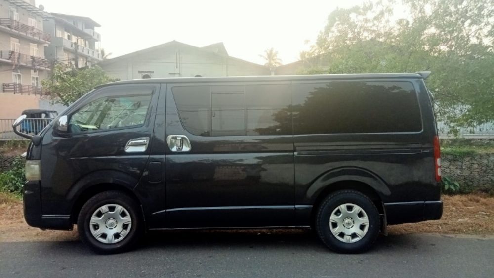 Toyota Hiace 2006 - Used Van sale in Sri Lanka - patpat.lk