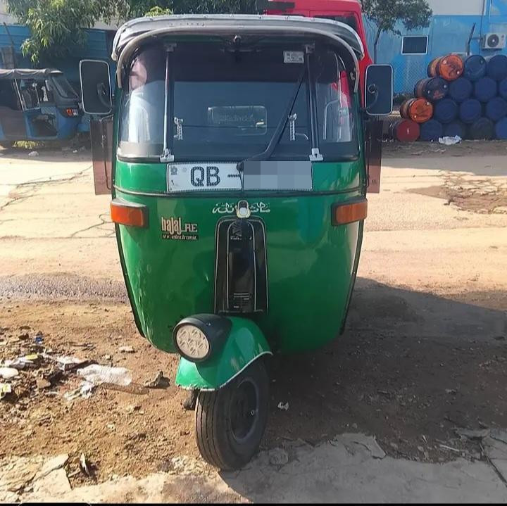 Bajaj Three Wheel 2005 - பயன்படுத்தப்பட்டது முச்சக்கர வண்டி sale in Sri Lanka - patpat.lk