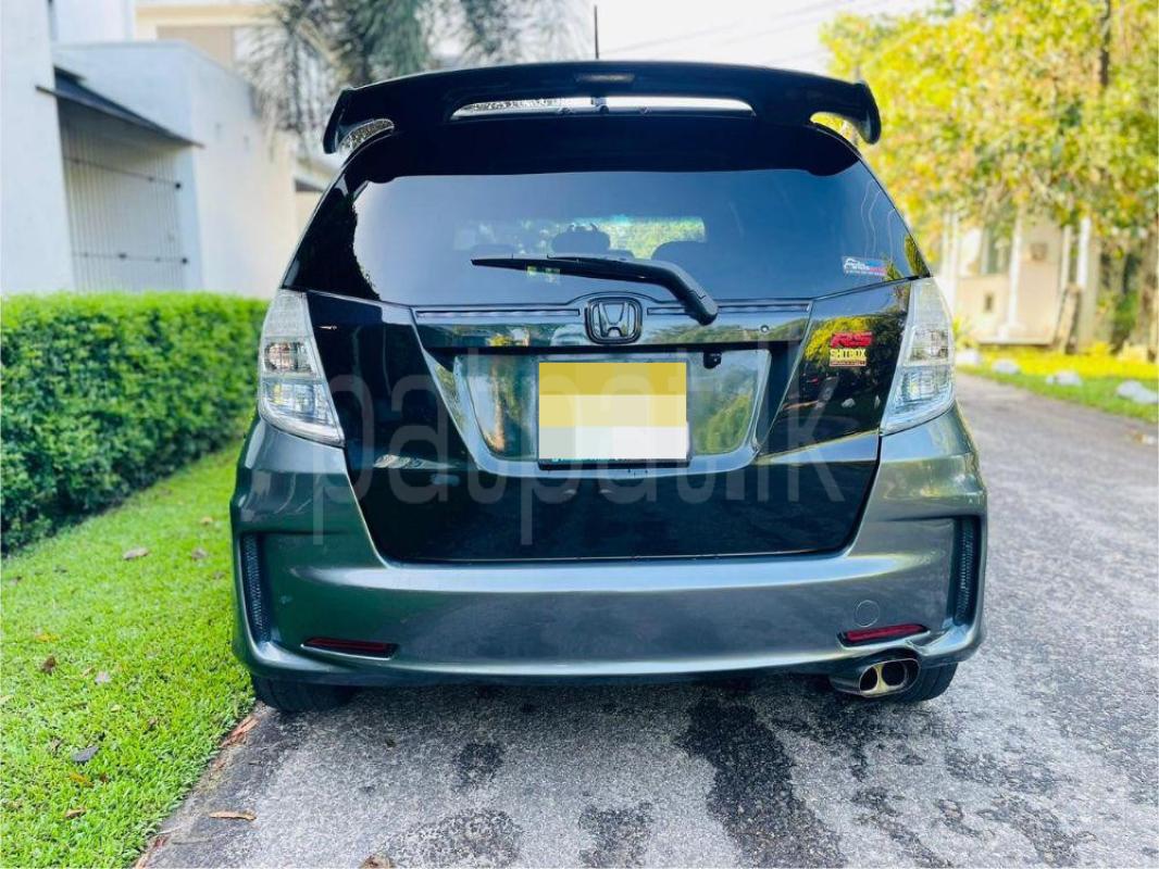 Advertisement image 3