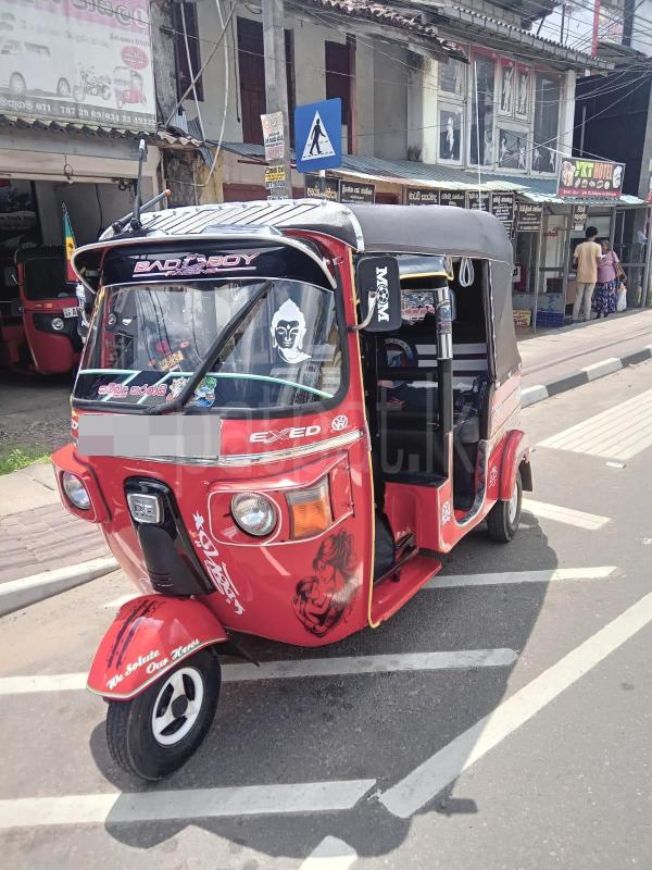 Bajaj 4 stroke 2010 - Used Three wheeler sale in Sri Lanka - patpat.lk