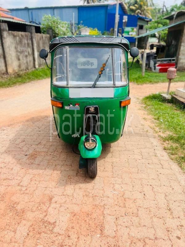 Bajaj Three Wheel 2006 - භාවිතා කරන ලද ත්‍රිරෝද රථය sale in Sri Lanka - patpat.lk