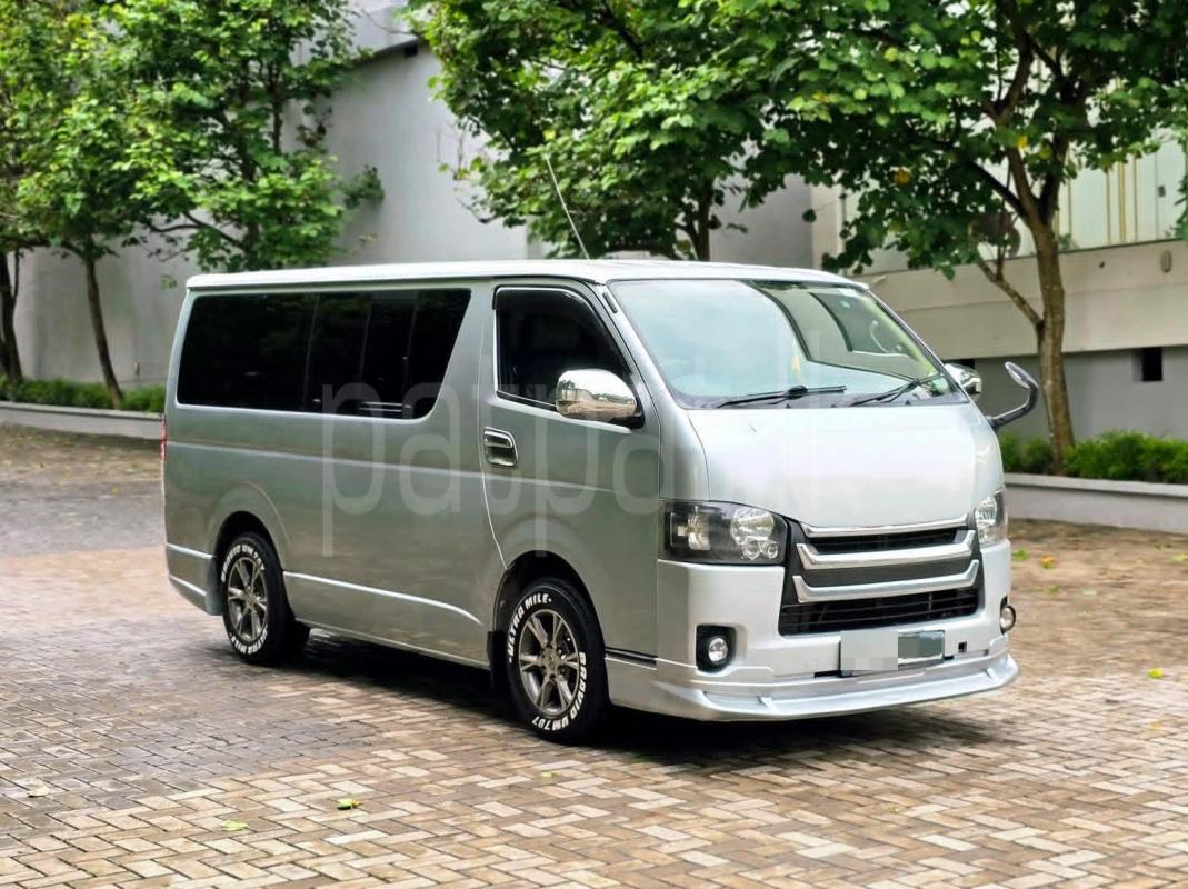 Toyota Hiace 2011 - பயன்படுத்தப்பட்டது வேன் sale in Sri Lanka - patpat.lk