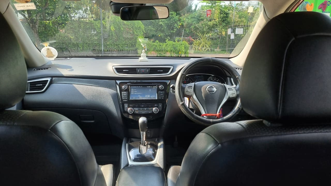 Nissan X Trail 2015 - භාවිතා කරන ලද SUV රථය sale in Sri Lanka - patpat.lk