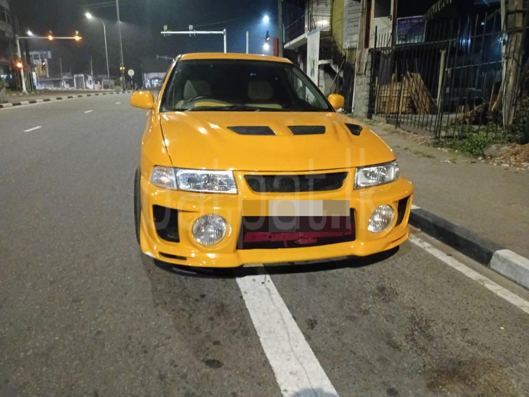 Mitsubishi Lancer 2001 - Used Car sale in Sri Lanka - patpat.lk