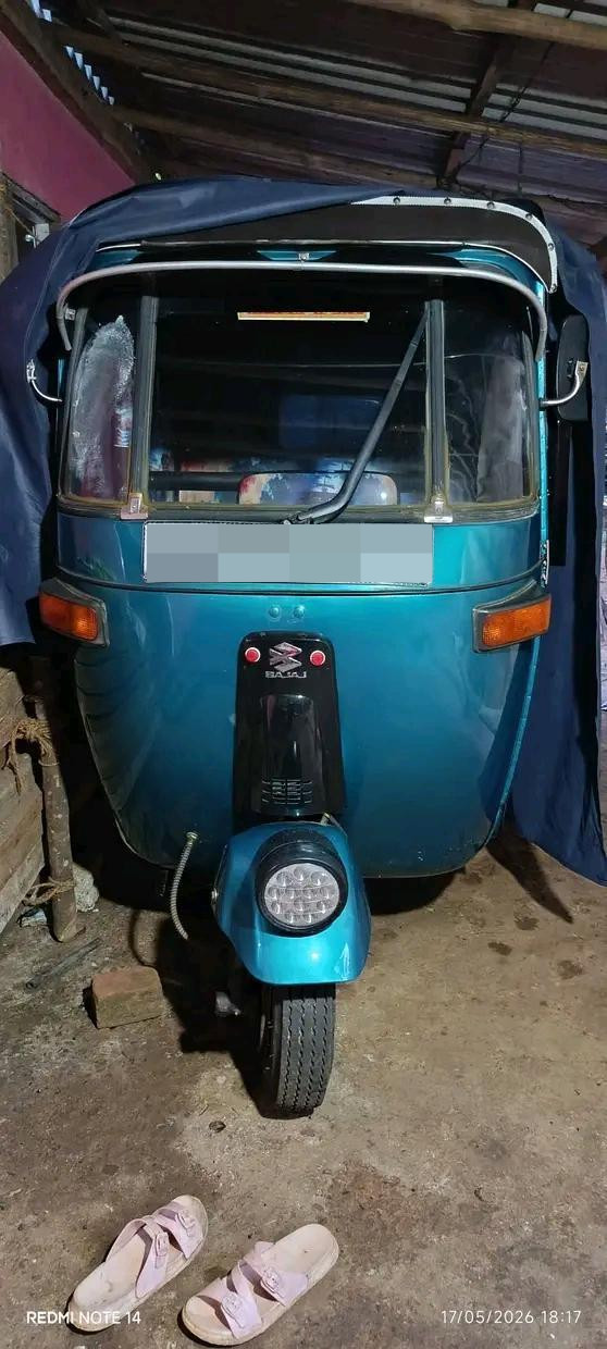 Bajaj Three Wheel 2006 - பயன்படுத்தப்பட்டது முச்சக்கர வண்டி sale in Sri Lanka - patpat.lk