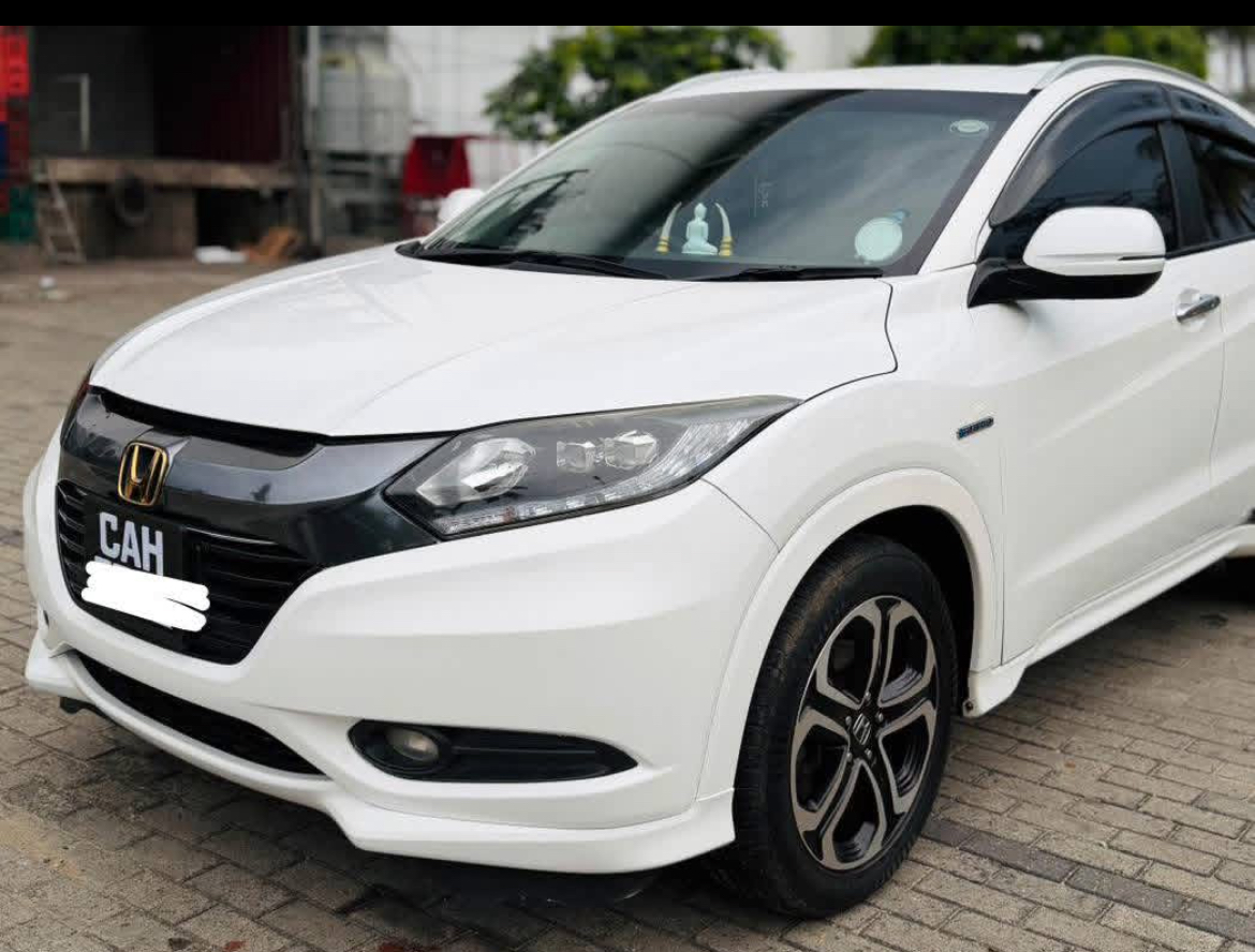 Honda Vezel 2015 - பயன்படுத்தப்பட்டது SUV sale in Sri Lanka - patpat.lk