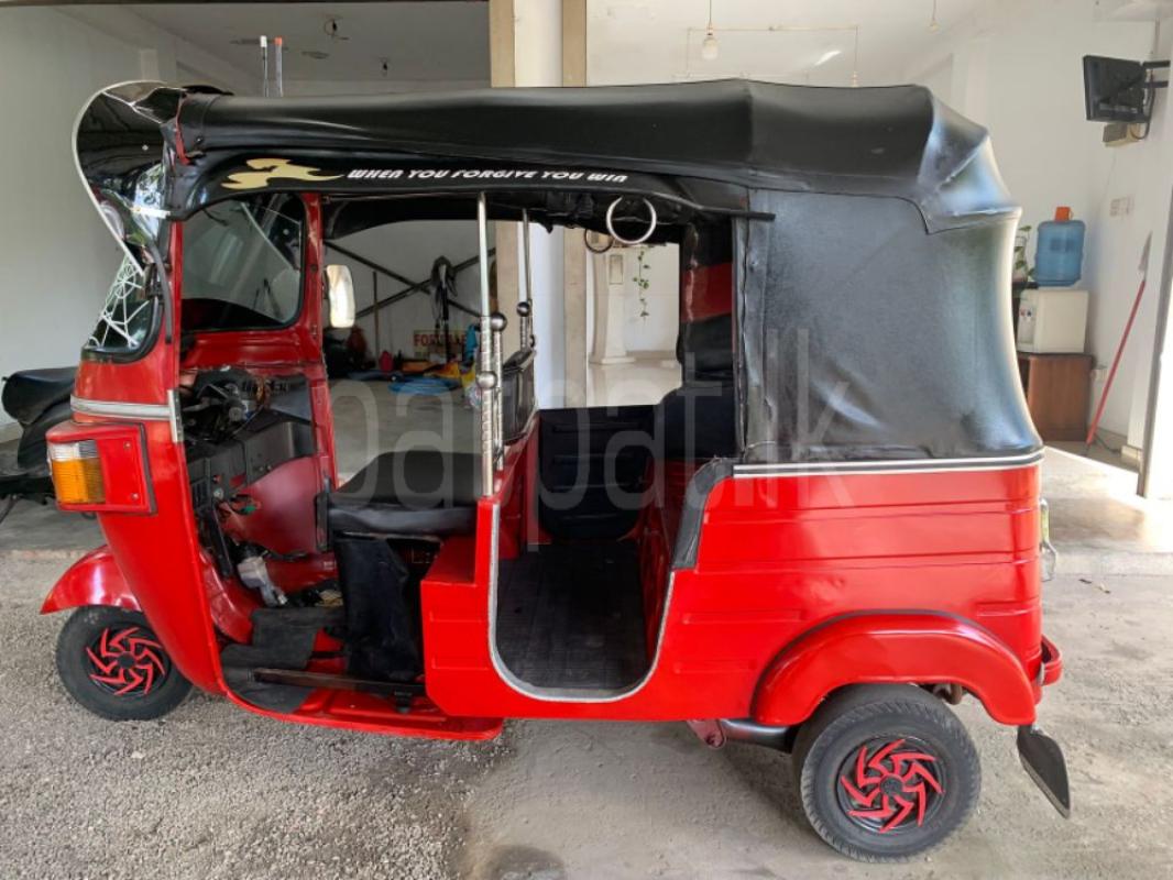 Bajaj 4 stroke 2013 - பயன்படுத்தப்பட்டது முச்சக்கர வண்டி sale in Sri Lanka - patpat.lk