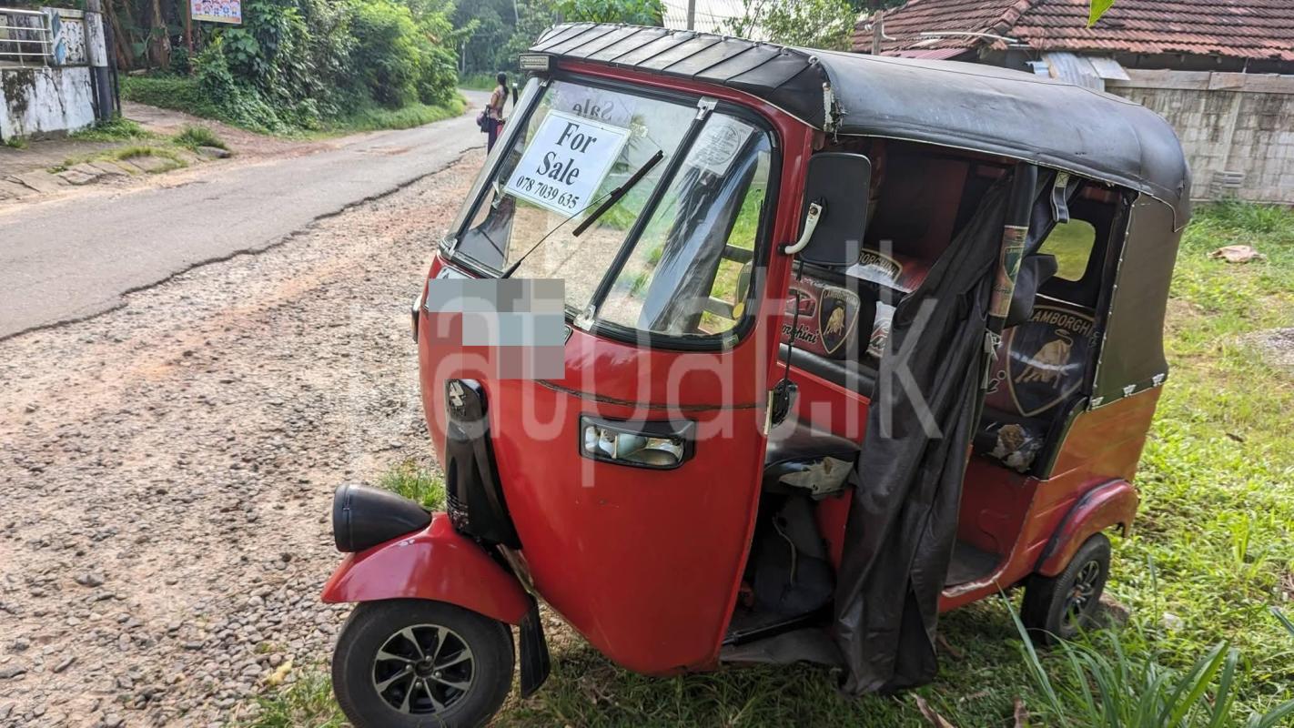 Bajaj 2 stroke 2001 - பயன்படுத்தப்பட்டது முச்சக்கர வண்டி sale in Sri Lanka - patpat.lk