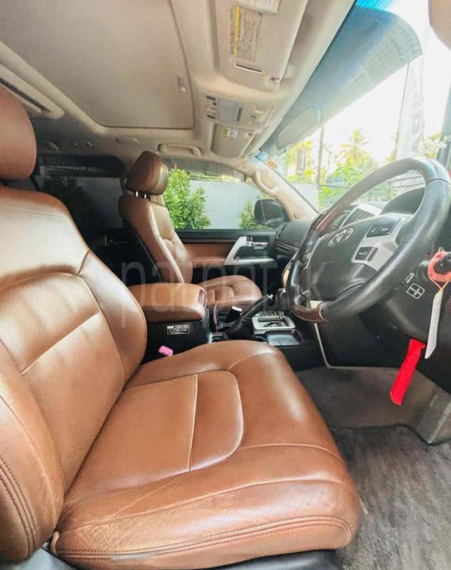 Toyota Land Cruiser 2015 - Used SUV sale in Sri Lanka - patpat.lk