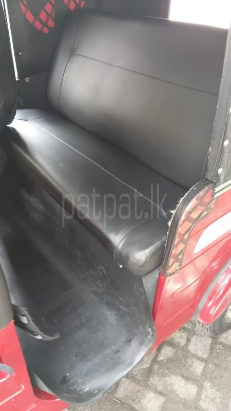 Bajaj 4 stroke 2015 - பயன்படுத்தப்பட்டது முச்சக்கர வண்டி sale in Sri Lanka - patpat.lk
