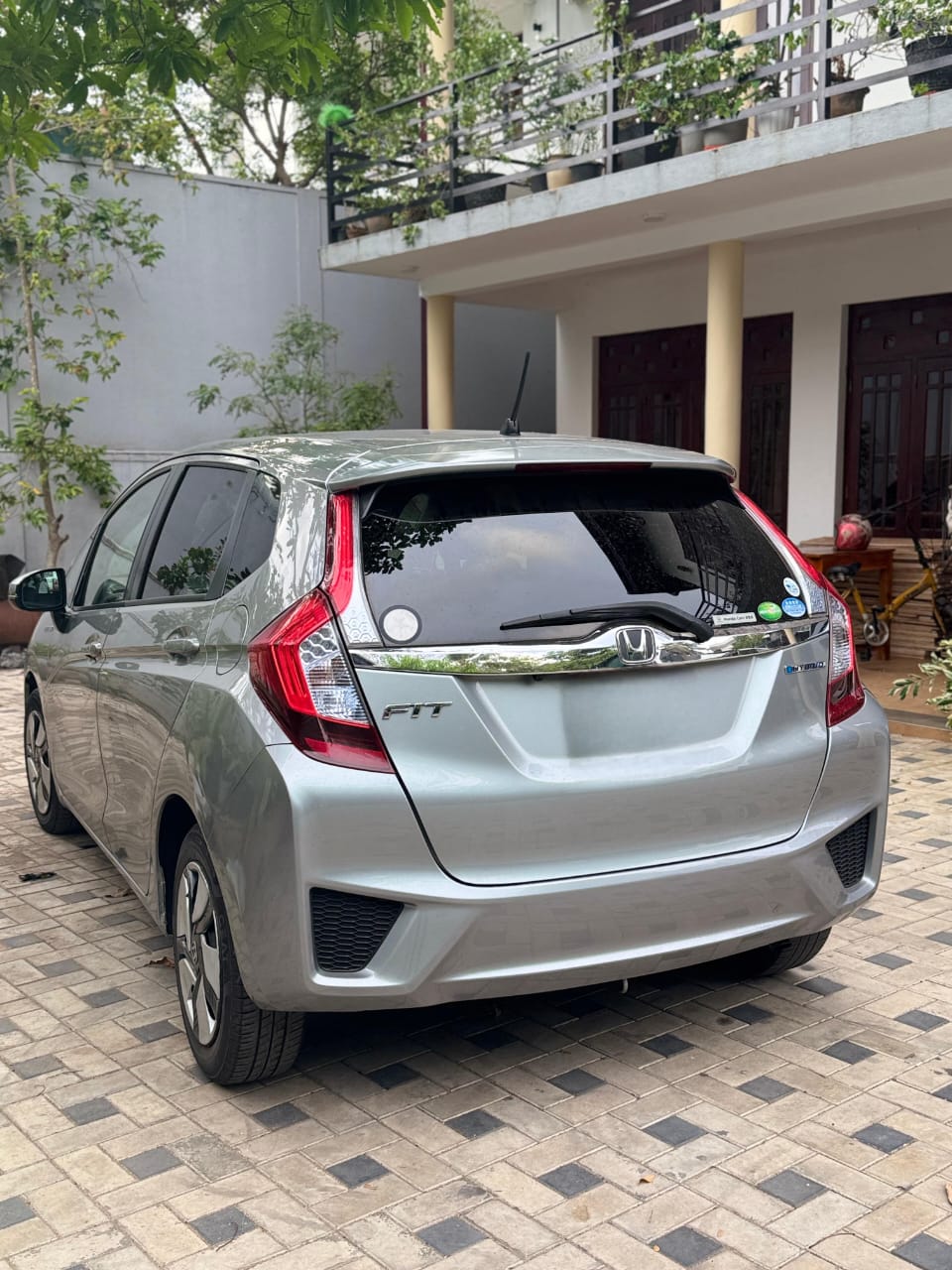 Honda Fit 2014 - භාවිතා කරන ලද කාර් sale in Sri Lanka - patpat.lk