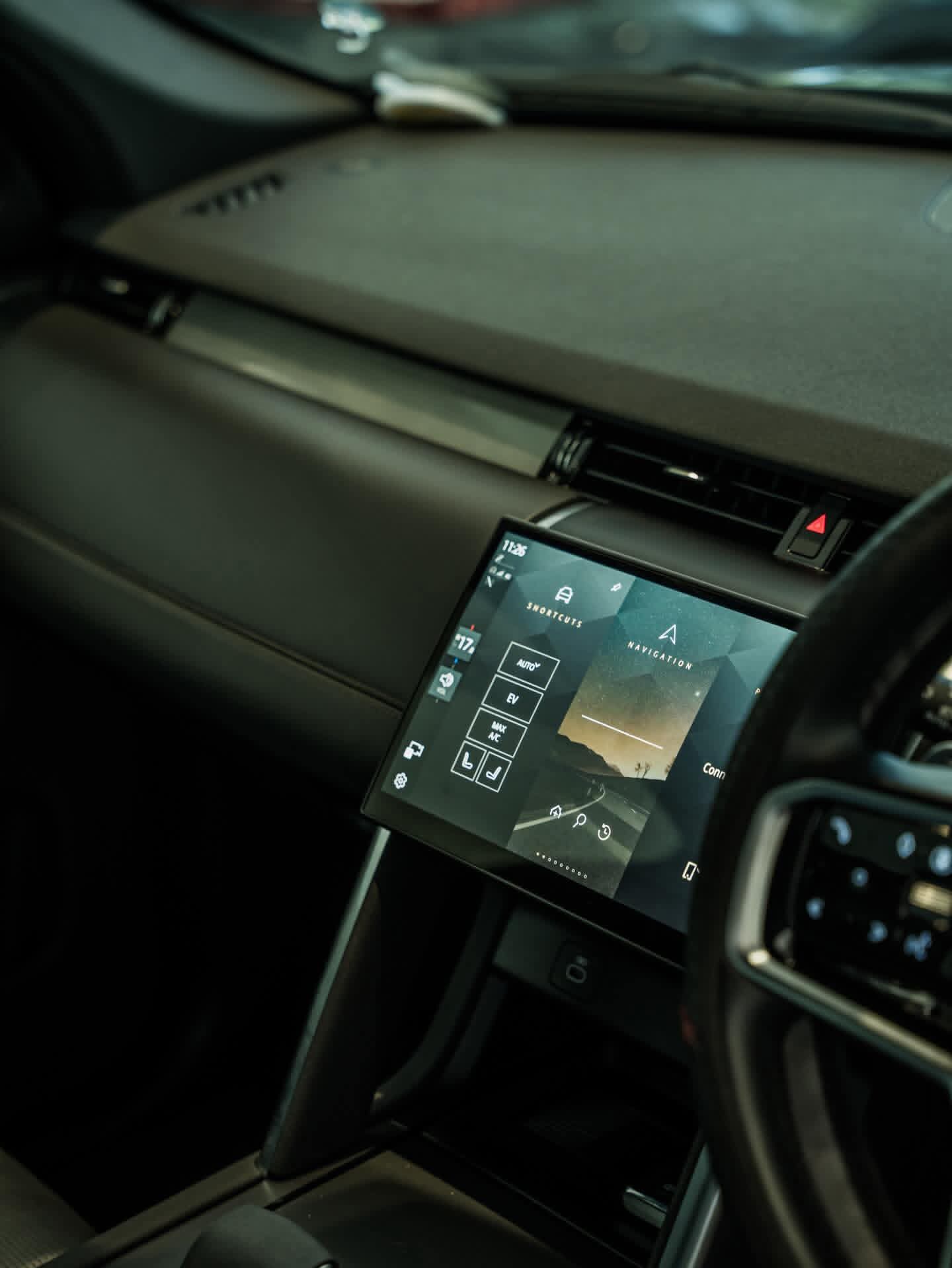 Land Rover Discovery 2024 - Brand New SUV sale in Sri Lanka - patpat.lk