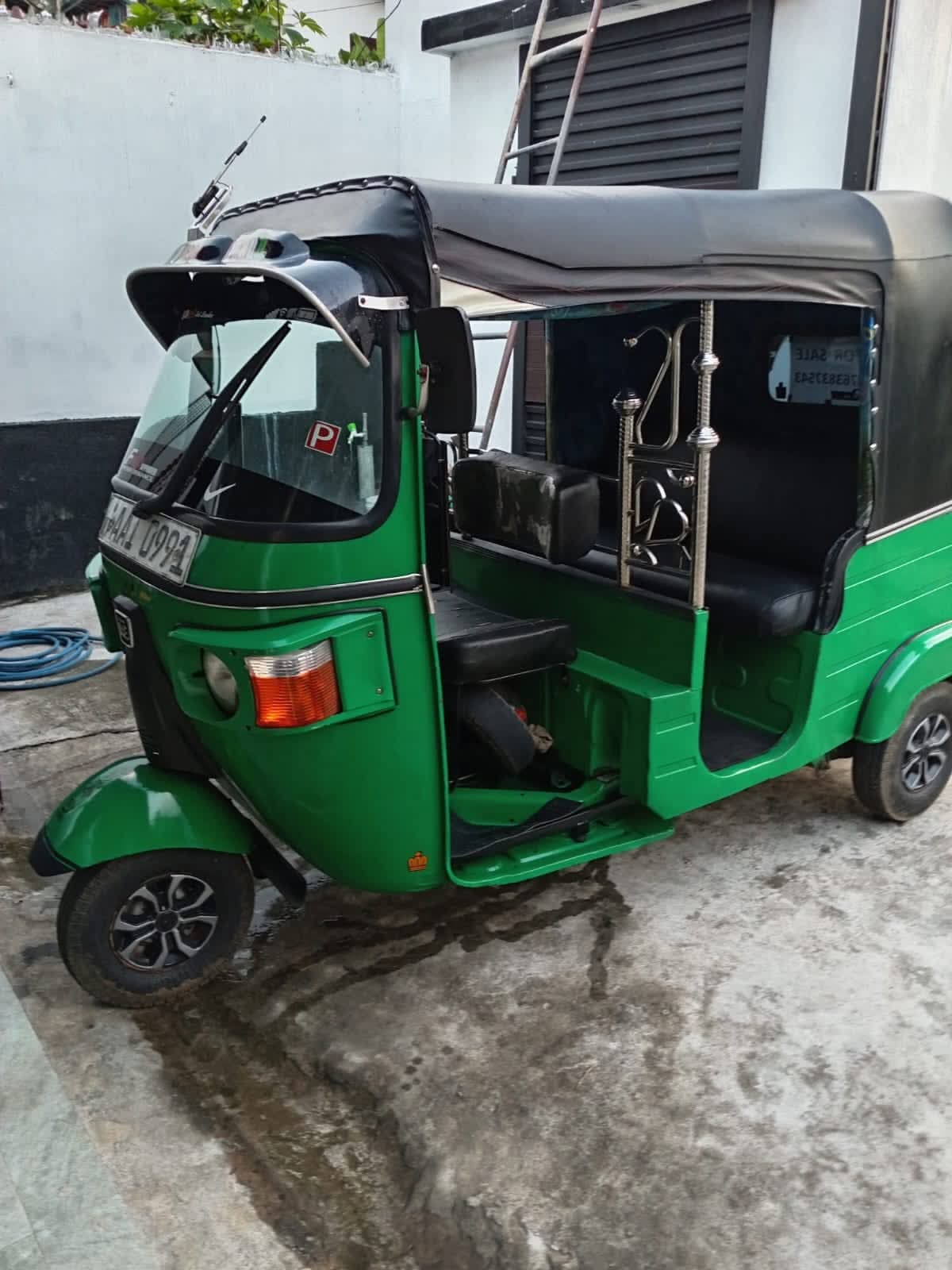 Bajaj 4 stroke 2013 - Used Three wheeler sale in Sri Lanka - patpat.lk