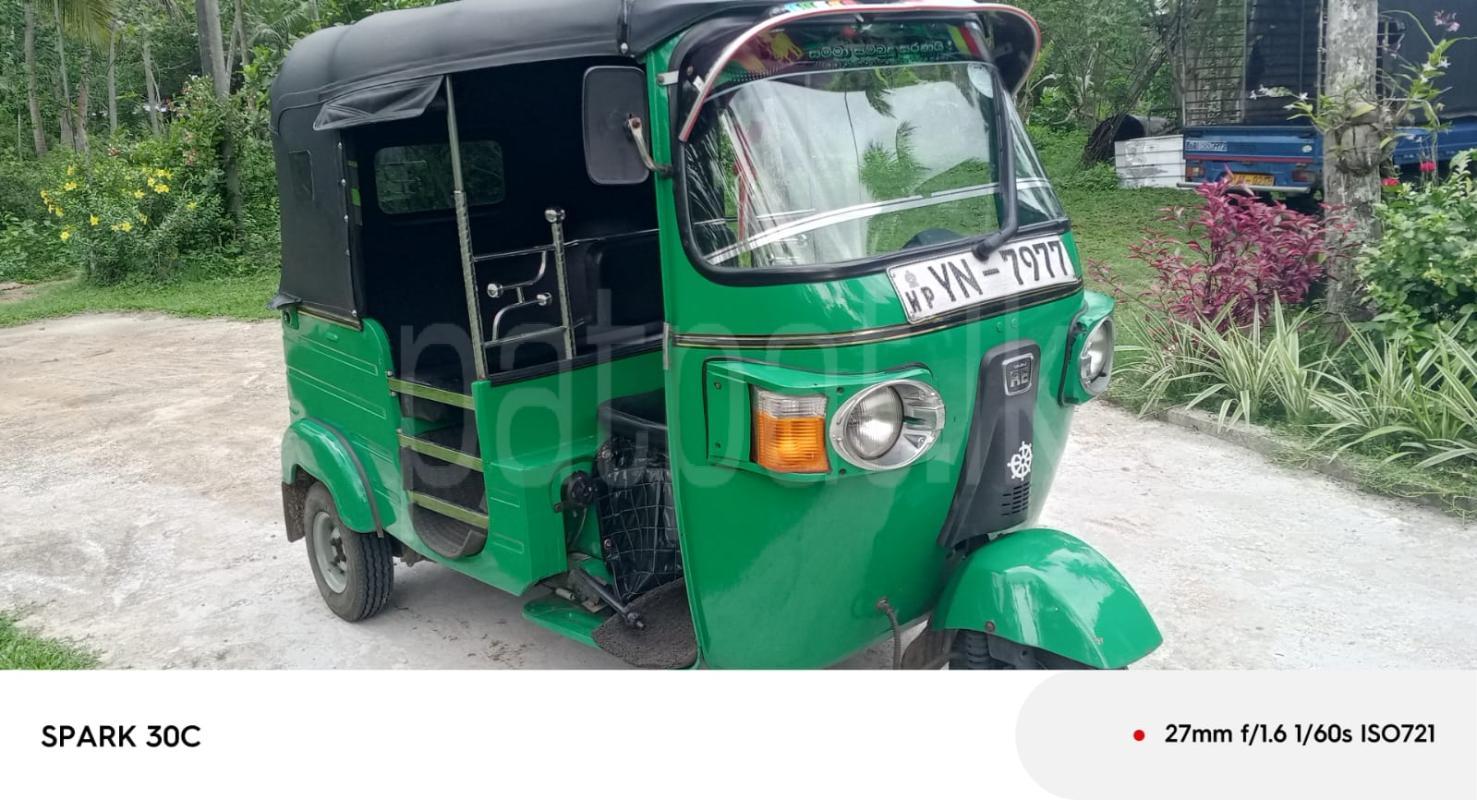 Bajaj 4 stroke 2011 - භාවිතා කරන ලද ත්‍රිරෝද රථය sale in Sri Lanka - patpat.lk
