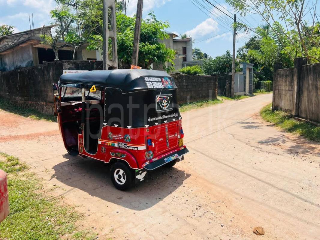 Bajaj Three Wheel 2006 - Used Three wheeler sale in Sri Lanka - patpat.lk