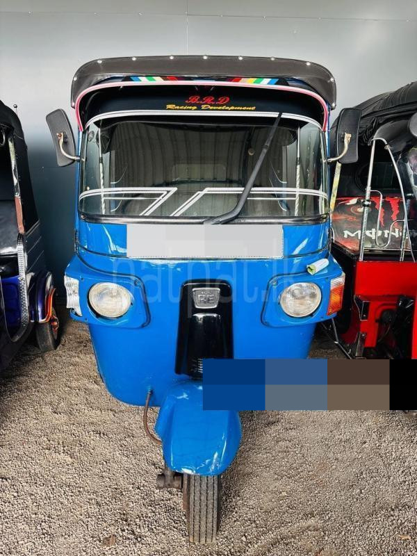 Bajaj Three Wheel 2011 - பயன்படுத்தப்பட்டது முச்சக்கர வண்டி sale in Sri Lanka - patpat.lk