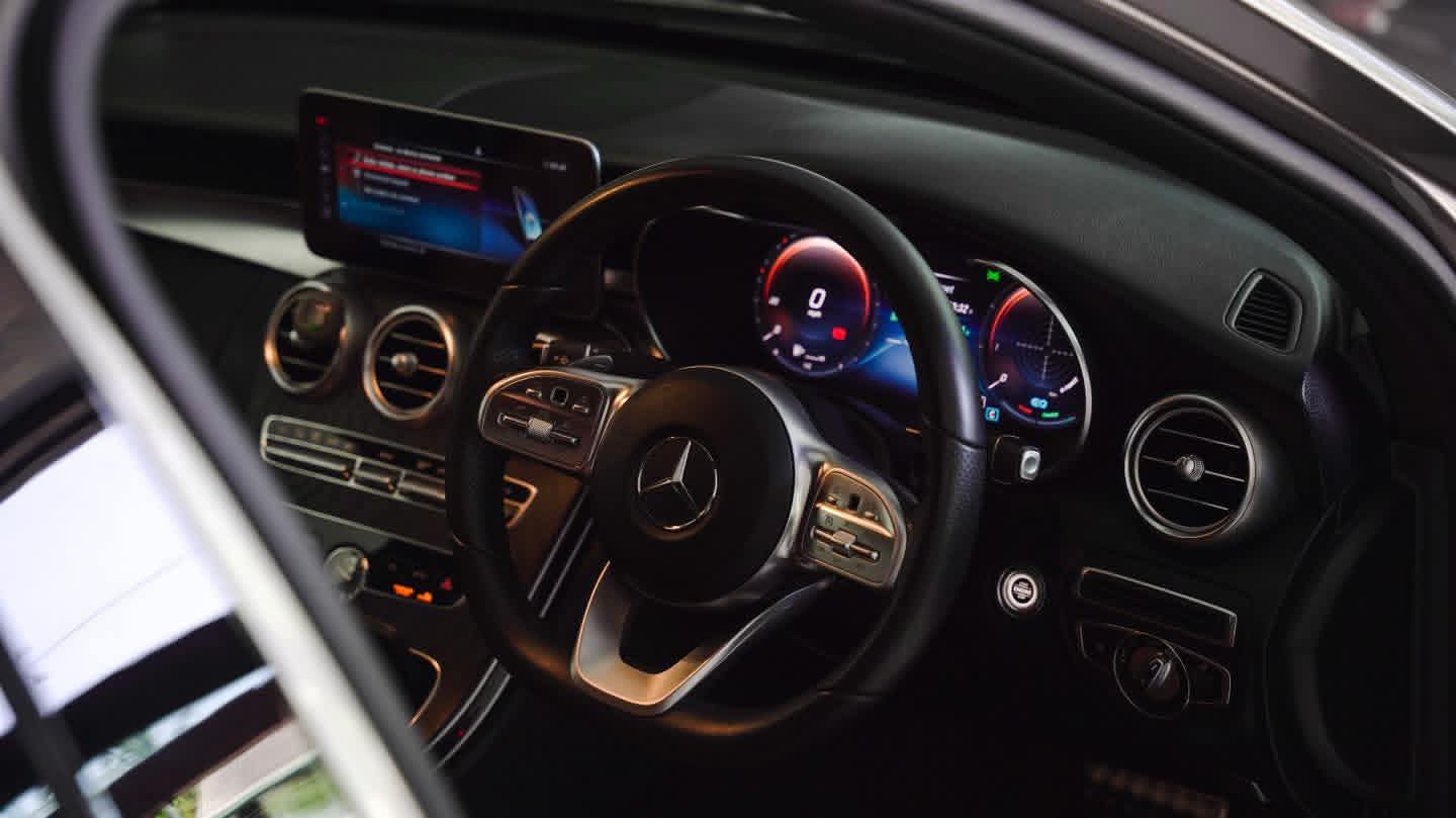 Mercedes Benz C200 2019 - භාවිතා කරන ලද කාර් sale in Sri Lanka - patpat.lk