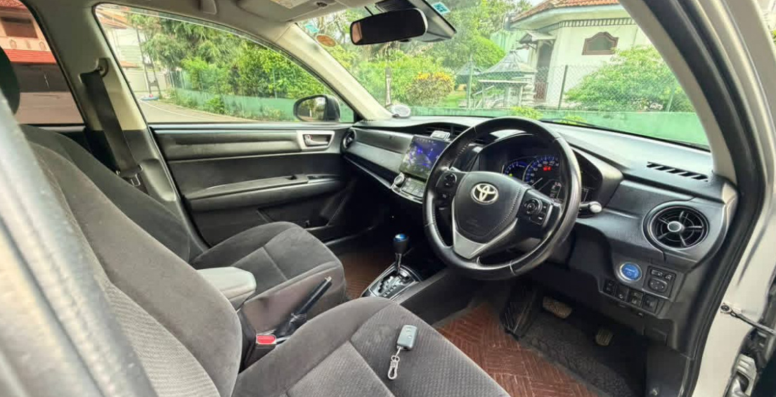 Toyota Axio 2015 - பயன்படுத்தப்பட்டது கார் sale in Sri Lanka - patpat.lk