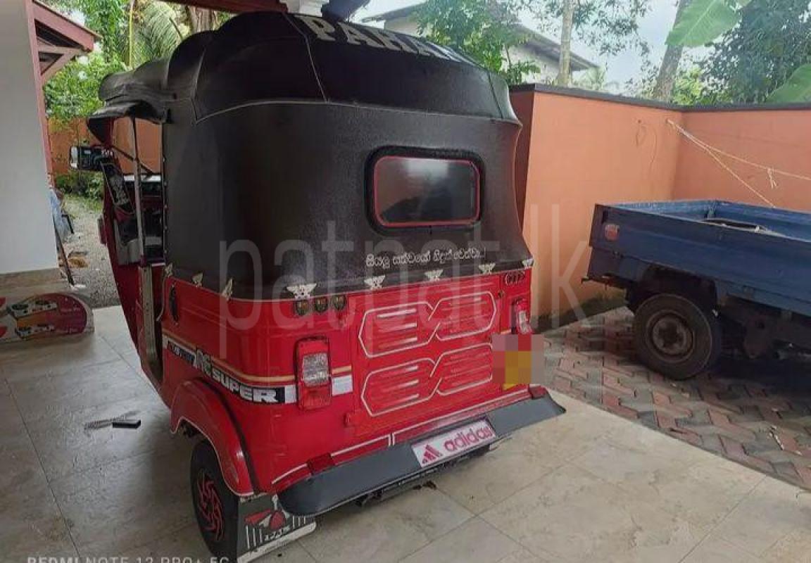 Bajaj 4 stroke 2012 - Used Three wheeler sale in Sri Lanka - patpat.lk