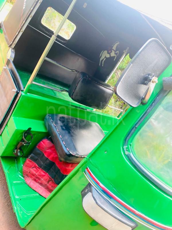 Bajaj 2 stroke 2004 - பயன்படுத்தப்பட்டது முச்சக்கர வண்டி sale in Sri Lanka - patpat.lk