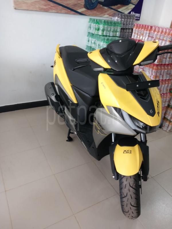 Advertisement image 1