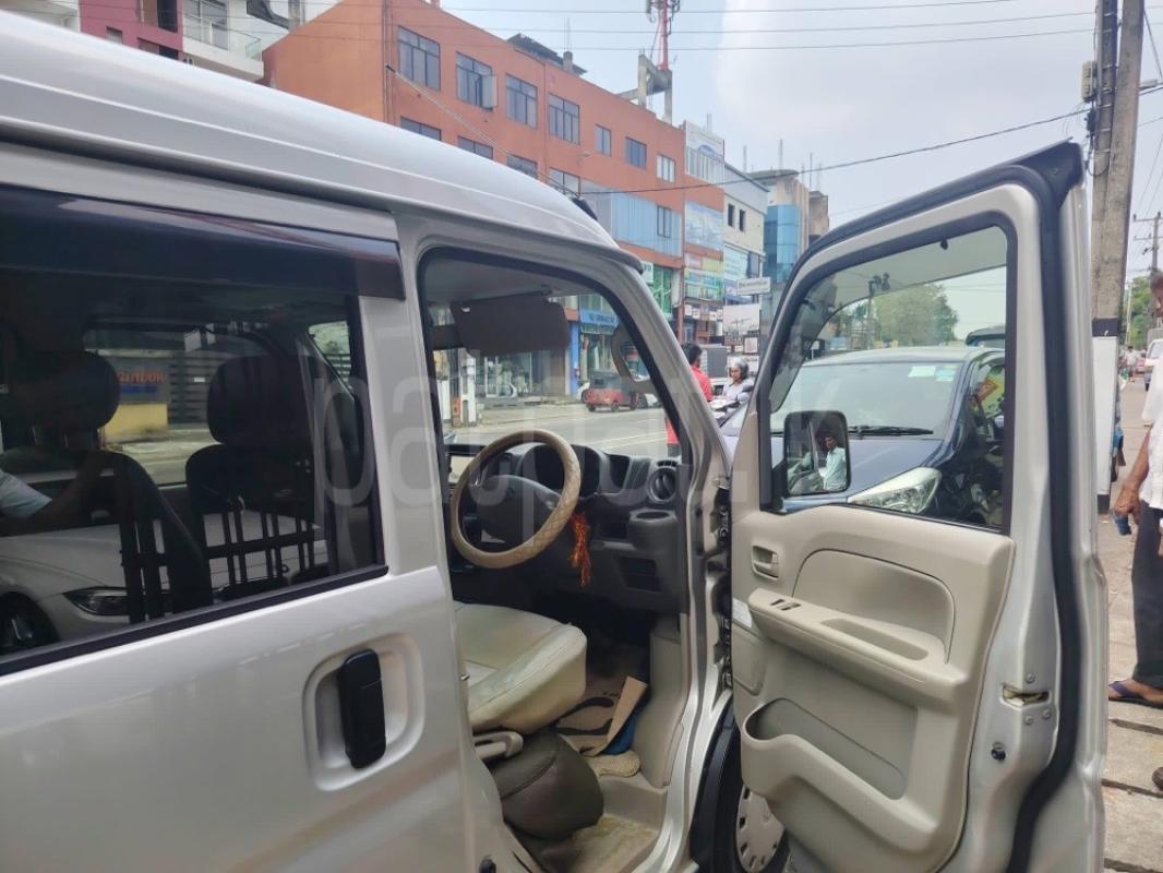 Advertisement image 6