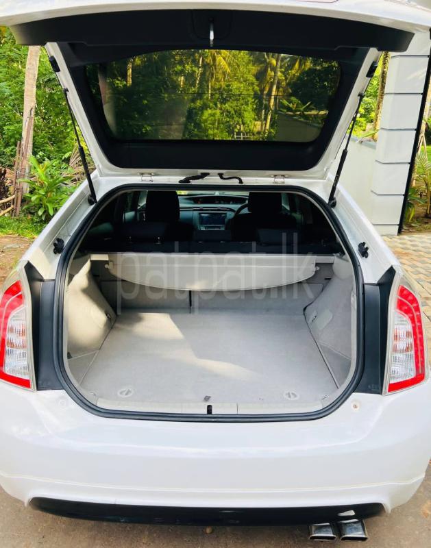 Toyota Prius 2013 - பயன்படுத்தப்பட்டது கார் sale in Sri Lanka - patpat.lk