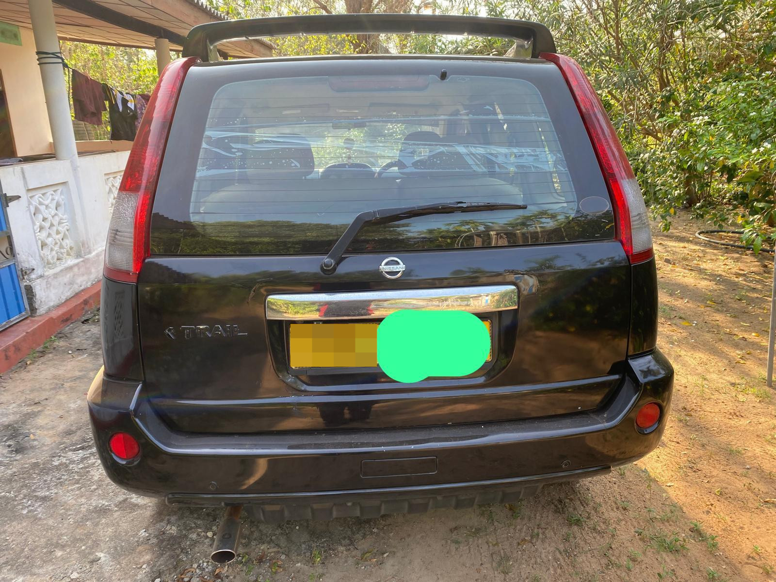 Nissan X Trail 2003 - பயன்படுத்தப்பட்டது SUV sale in Sri Lanka - patpat.lk