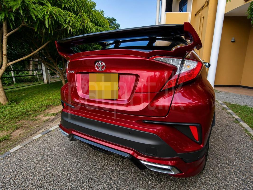 Toyota CHR 2017 - Used SUV sale in Sri Lanka - patpat.lk