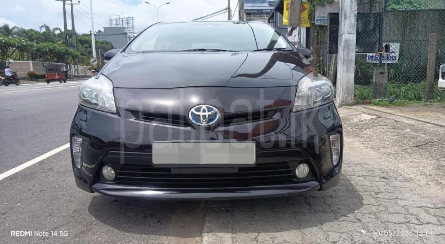 Toyota Prius 2013 - பயன்படுத்தப்பட்டது கார் sale in Sri Lanka - patpat.lk