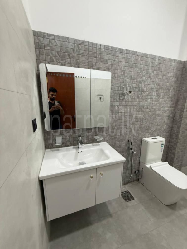 House for Sale in Athurugiriya