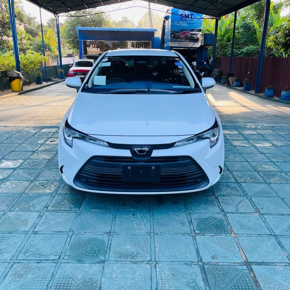 Toyota Corolla 2023 ads-image-1