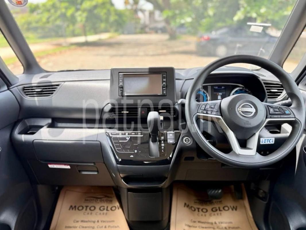 Advertisement image 6